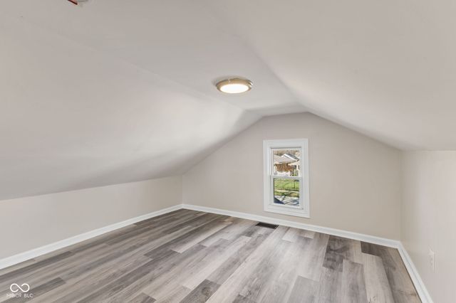 237 N 8th Avenue, Beech Grove, IN 46107