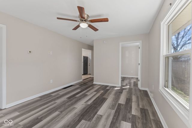 237 N 8th Avenue, Beech Grove, IN 46107