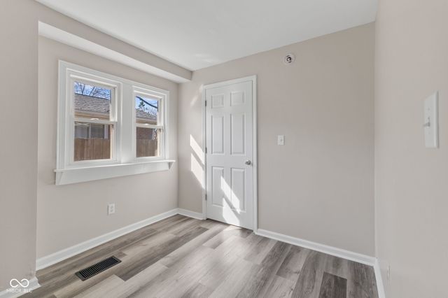 237 N 8th Avenue, Beech Grove, IN 46107