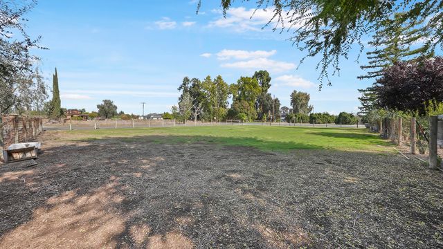 651 S Cornucopia Road, Exeter, CA 93221