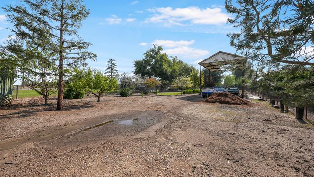 651 S Cornucopia Road, Exeter, CA 93221