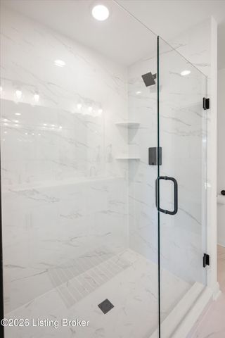 109 Broken Arrow Ct, Mt Washington, KY 40165