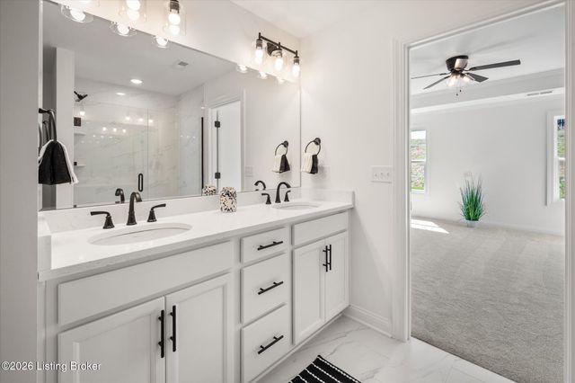 109 Broken Arrow Ct, Mt Washington, KY 40165