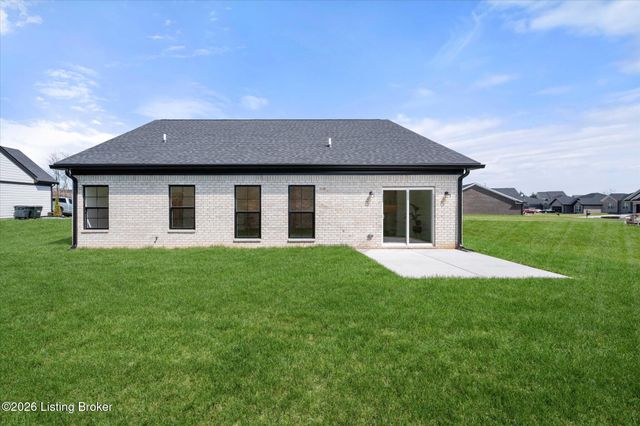 109 Broken Arrow Ct, Mt Washington, KY 40165