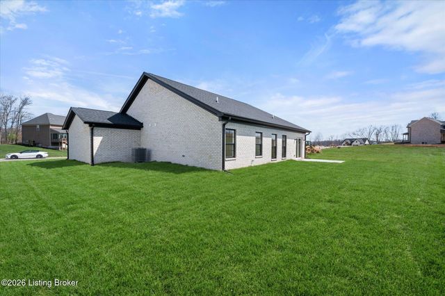 109 Broken Arrow Ct, Mt Washington, KY 40165