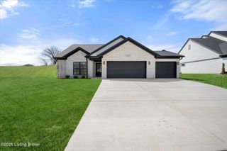 109 Broken Arrow Ct, Mt Washington, KY 40165