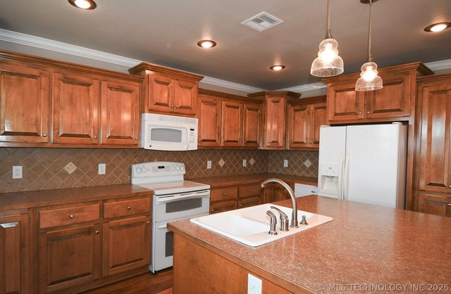 104391 S 4495 Road, Vian, OK 74962