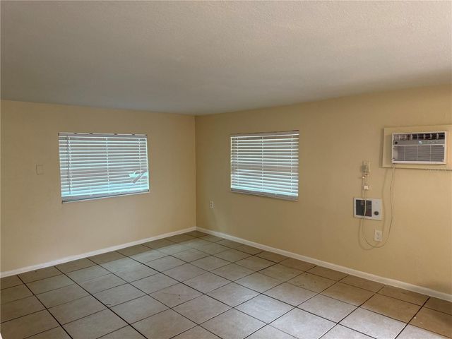 613 1ST AVENUE NE, Largo, FL 33770