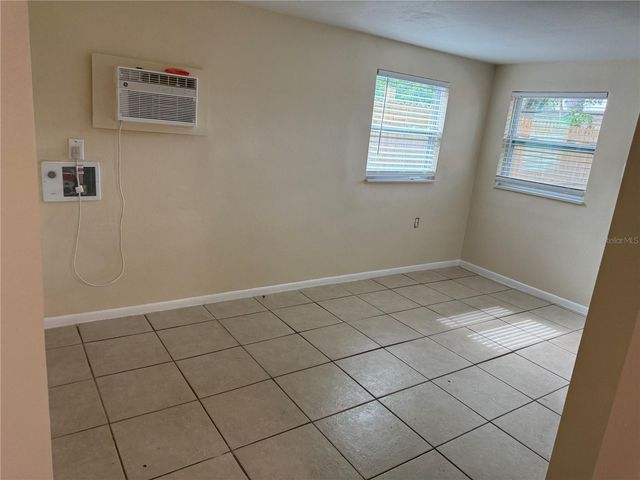 613 1ST AVENUE NE, Largo, FL 33770