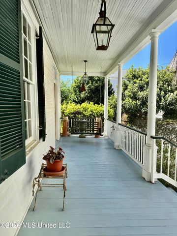 606 State Street, Natchez, MS 39120