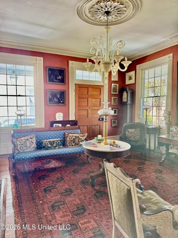 606 State Street, Natchez, MS 39120