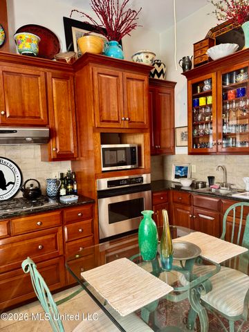 606 State Street, Natchez, MS 39120