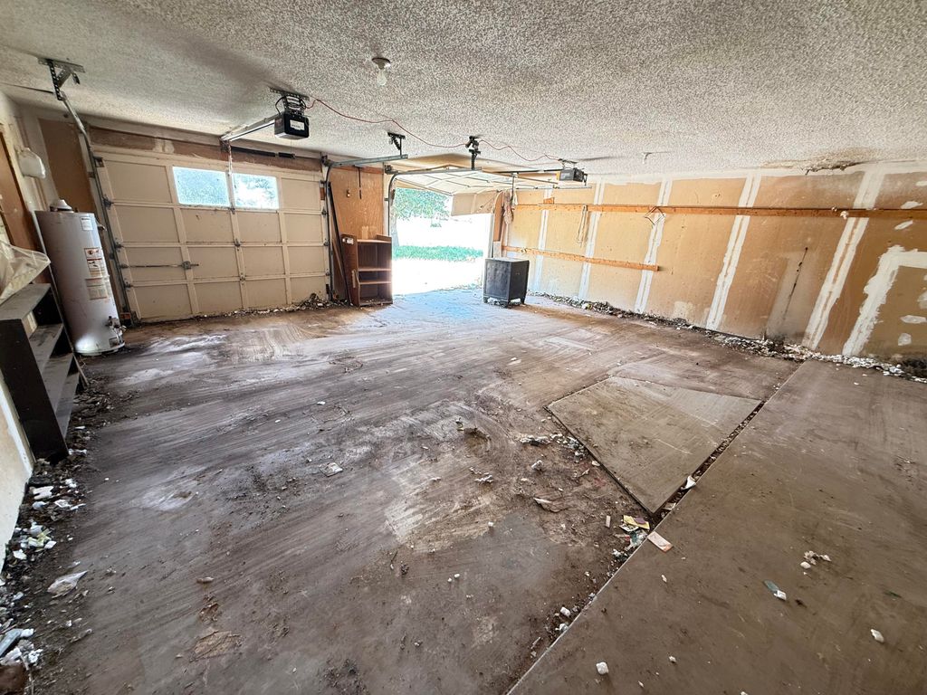 Image 20 of property listing at 253 N Sims Avenue, Paint Rock, TX 76866
