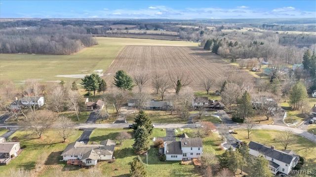 1073 Lyndale Lane, Marilla, NY 14059