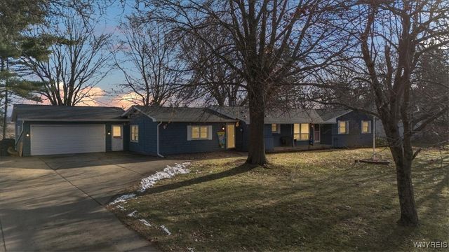 1073 Lyndale Lane, Marilla, NY 14059