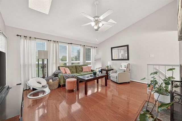 2277 S Kirkwood Road 1002, Houston, TX 77077
