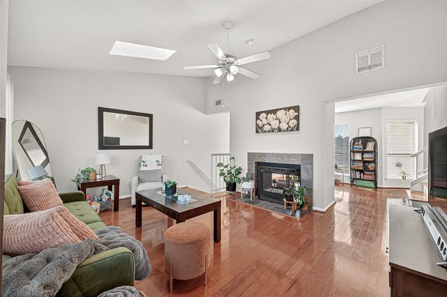 2277 S Kirkwood Road 1002, Houston, TX 77077