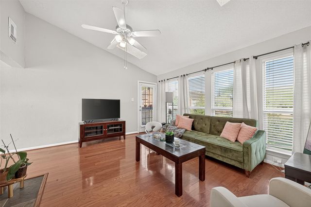 2277 S Kirkwood Road 1002, Houston, TX 77077