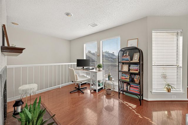 2277 S Kirkwood Road 1002, Houston, TX 77077