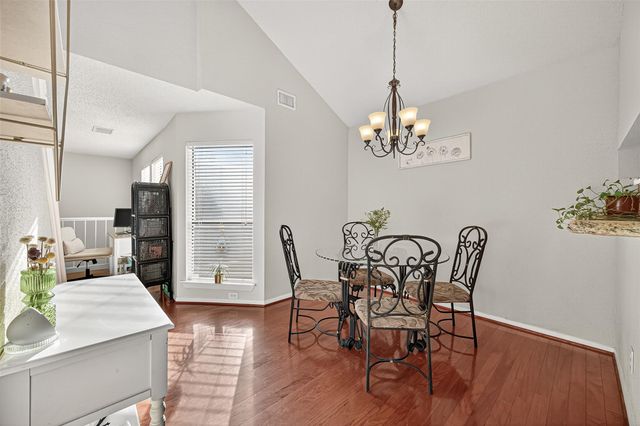 2277 S Kirkwood Road 1002, Houston, TX 77077