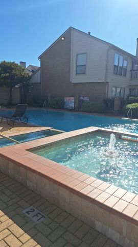 2277 S Kirkwood Road 1002, Houston, TX 77077