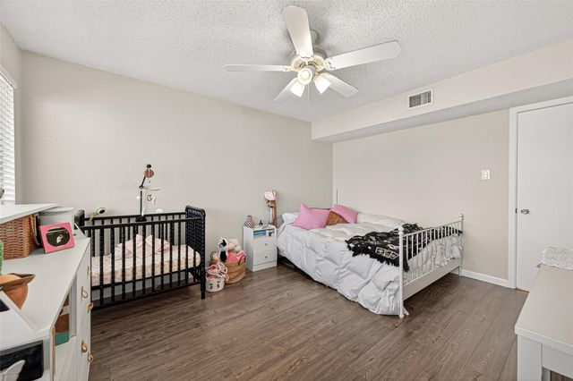 2277 S Kirkwood Road 1002, Houston, TX 77077