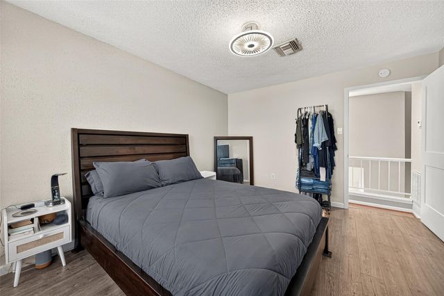 2277 S Kirkwood Road 1002, Houston, TX 77077