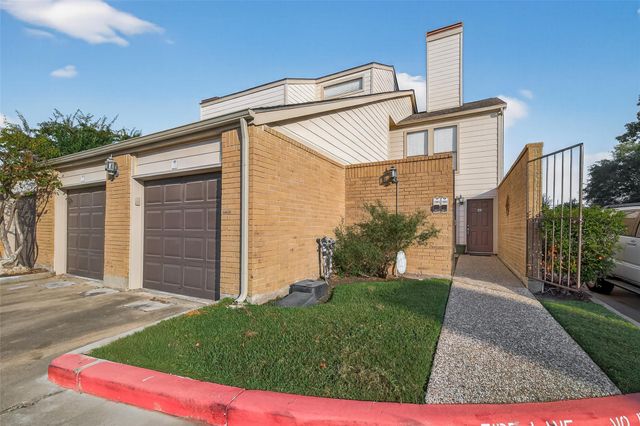 2277 S Kirkwood Road 1002, Houston, TX 77077