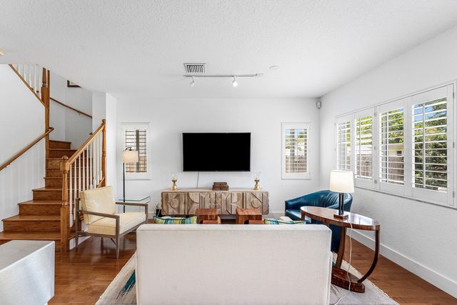 808 SW 7th Avenue, Fort Lauderdale, FL 33315