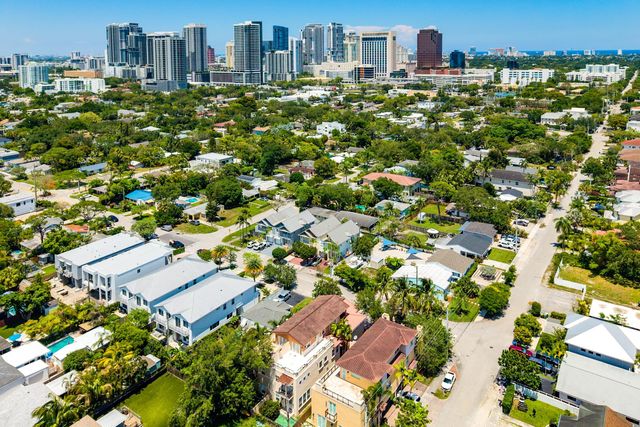 808 SW 7th Avenue, Fort Lauderdale, FL 33315