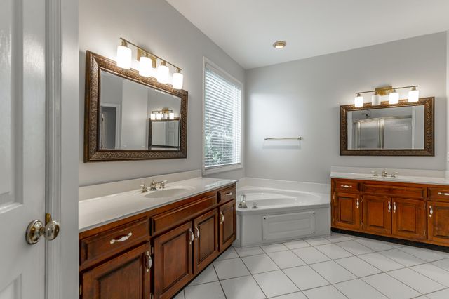 44 S Links Drive, Ringgold, GA 30736