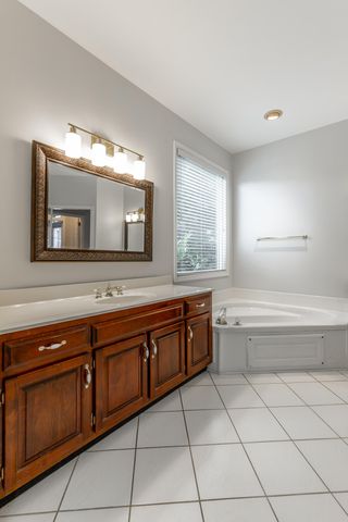 44 S Links Drive, Ringgold, GA 30736