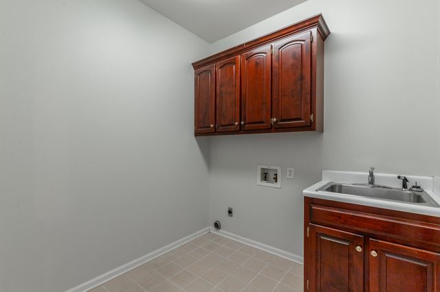 44 S Links Drive, Ringgold, GA 30736