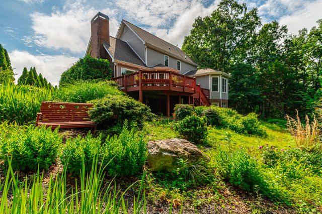 44 S Links Drive, Ringgold, GA 30736