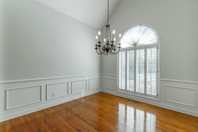 44 S Links Drive, Ringgold, GA 30736