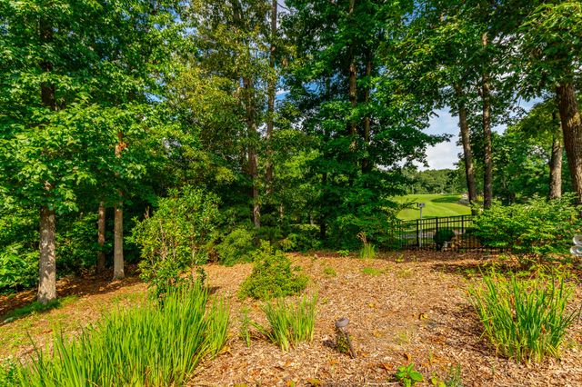 44 S Links Drive, Ringgold, GA 30736