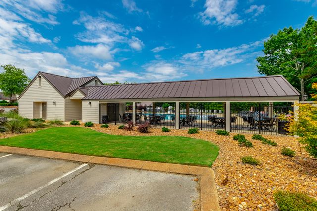 44 S Links Drive, Ringgold, GA 30736