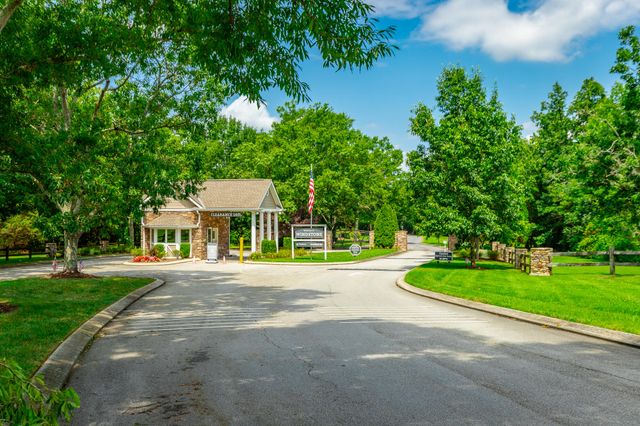 44 S Links Drive, Ringgold, GA 30736