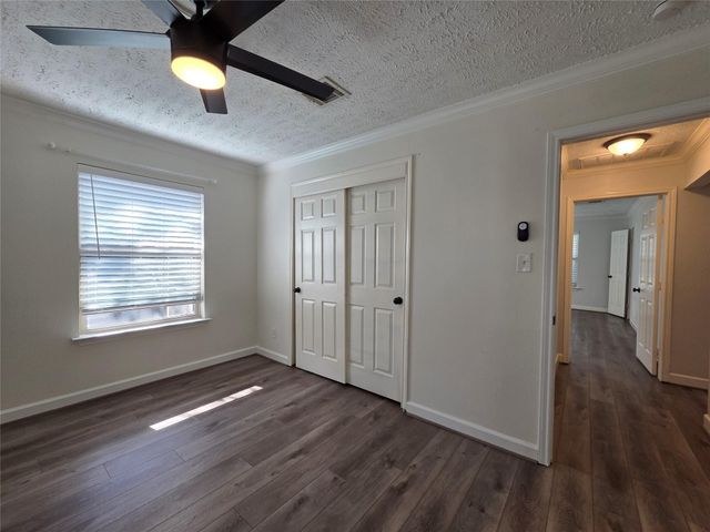 4718 Blanton Boulevard, Houston, TX 77092