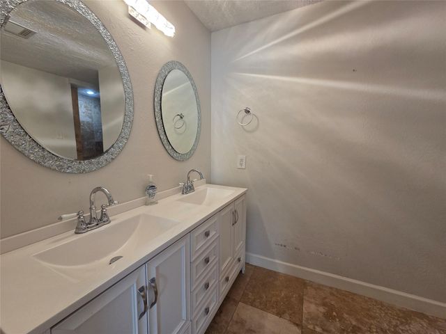 4718 Blanton Boulevard, Houston, TX 77092