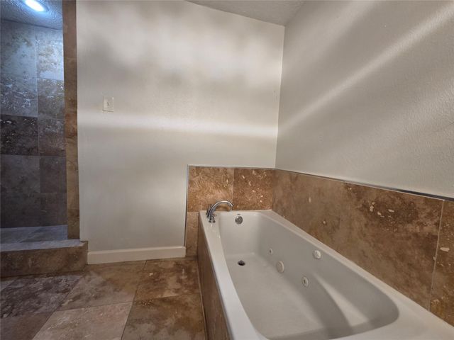 4718 Blanton Boulevard, Houston, TX 77092