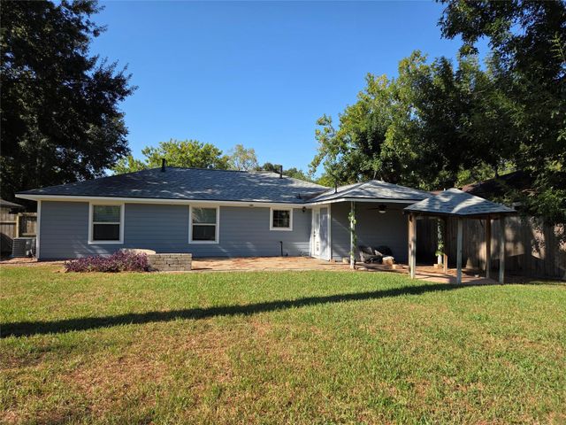 4718 Blanton Boulevard, Houston, TX 77092