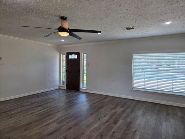 4718 Blanton Boulevard, Houston, TX 77092