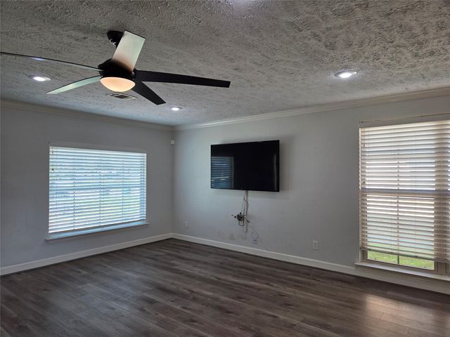 4718 Blanton Boulevard, Houston, TX 77092