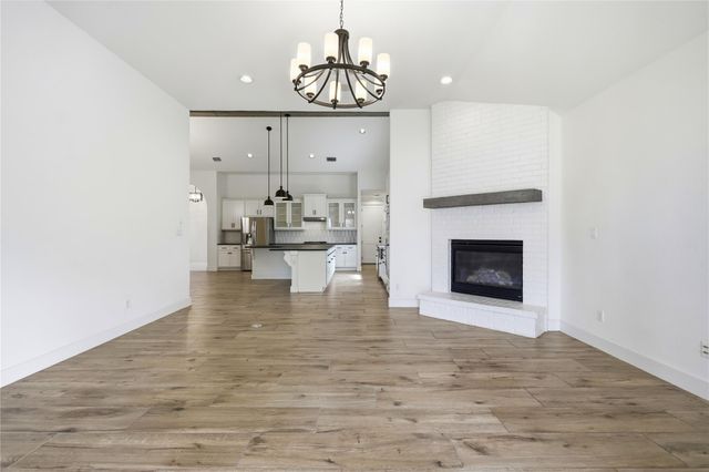 70 Santa Maria ST, Georgetown, TX 78628