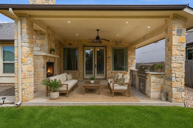 70 Santa Maria ST, Georgetown, TX 78628