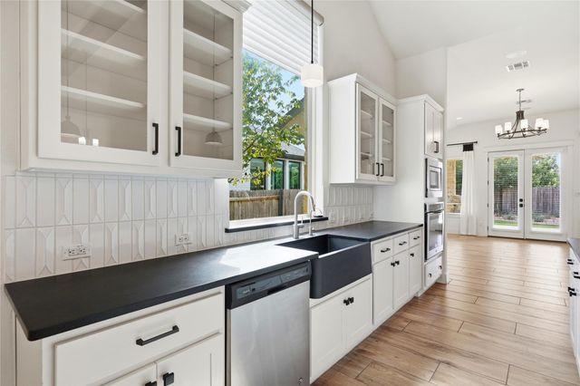 70 Santa Maria ST, Georgetown, TX 78628