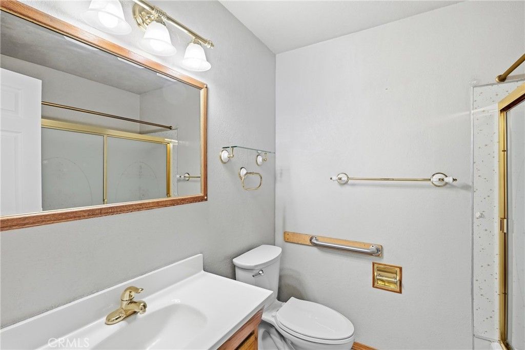Image 14 of property listing at 1355 Via Del Carmel, Santa Maria, CA 93455