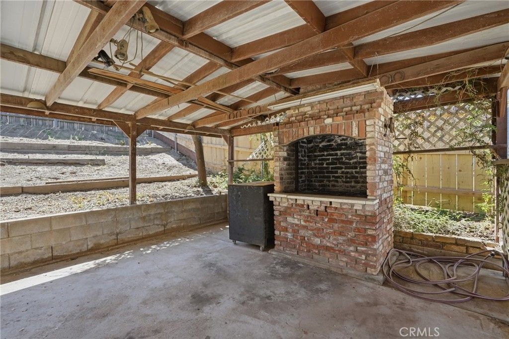 Image 22 of property listing at 1355 Via Del Carmel, Santa Maria, CA 93455