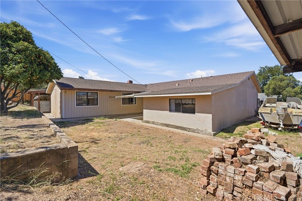 Image 27 of property listing at 1355 Via Del Carmel, Santa Maria, CA 93455